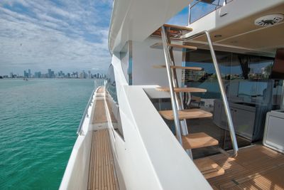 Yacht