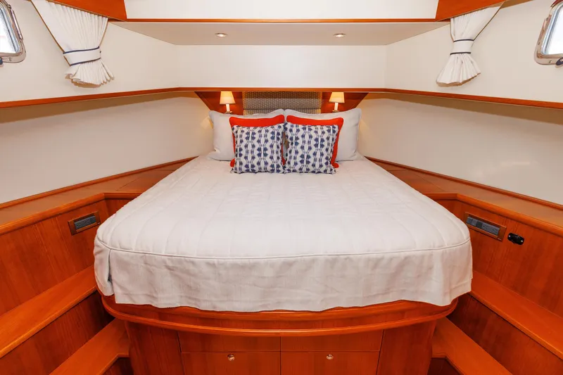 Peace Yacht Photos Pics 