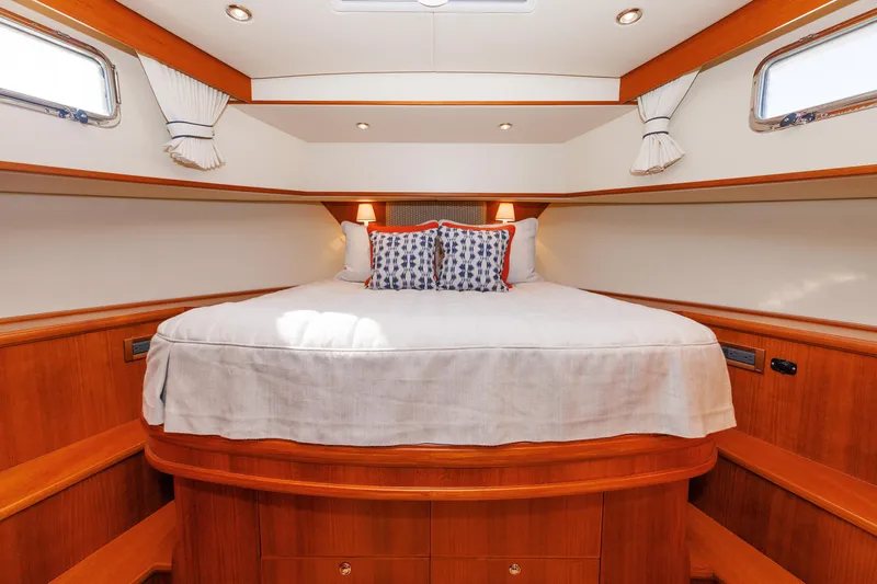 Peace Yacht Photos Pics 