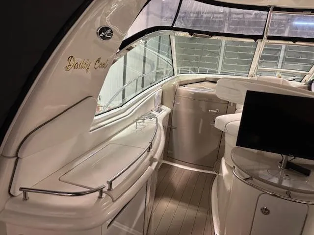 Daddy Cool Yacht Photos Pics Interior of a 2008 Sea Ray 52 Sundancer yacht, featuring sleek design and modern amenities.