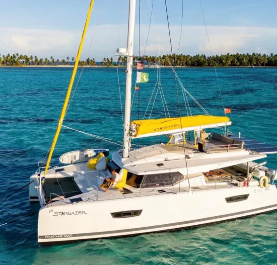 Stargazer Yacht Photos Pics 