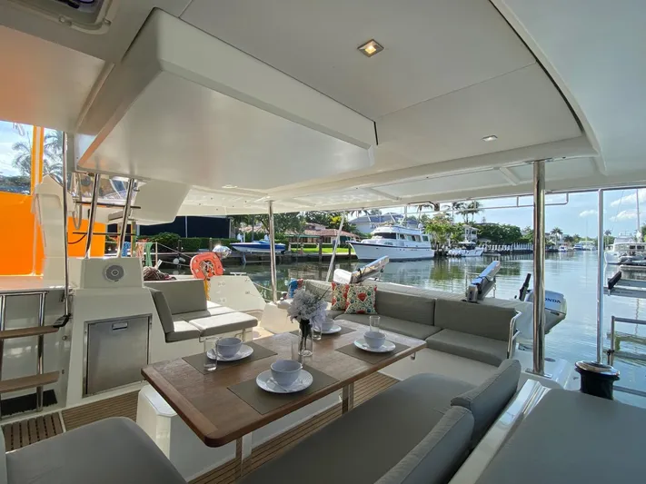 Stargazer Yacht Photos Pics 