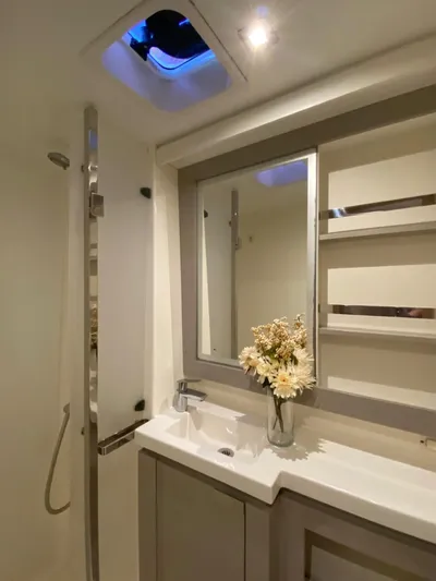 Stargazer Yacht Photos Pics 