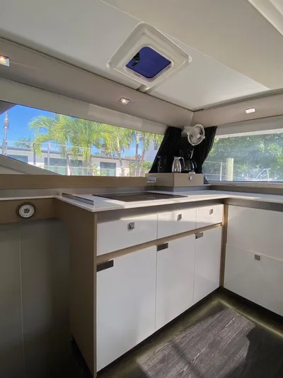 Stargazer Yacht Photos Pics 