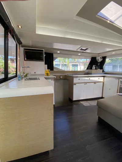 Stargazer Yacht Photos Pics 