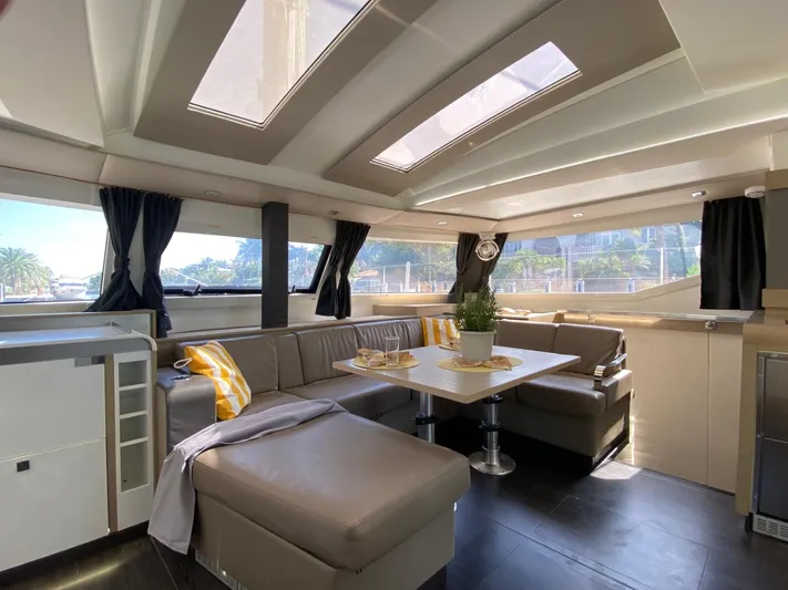 Stargazer Yacht Photos Pics 