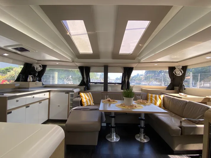 Stargazer Yacht Photos Pics 