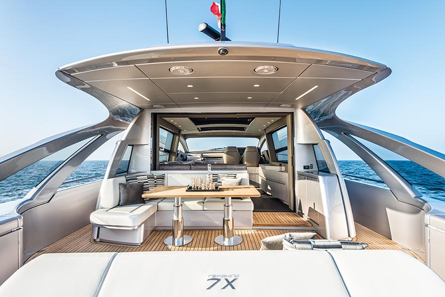 pershing yacht 7x price