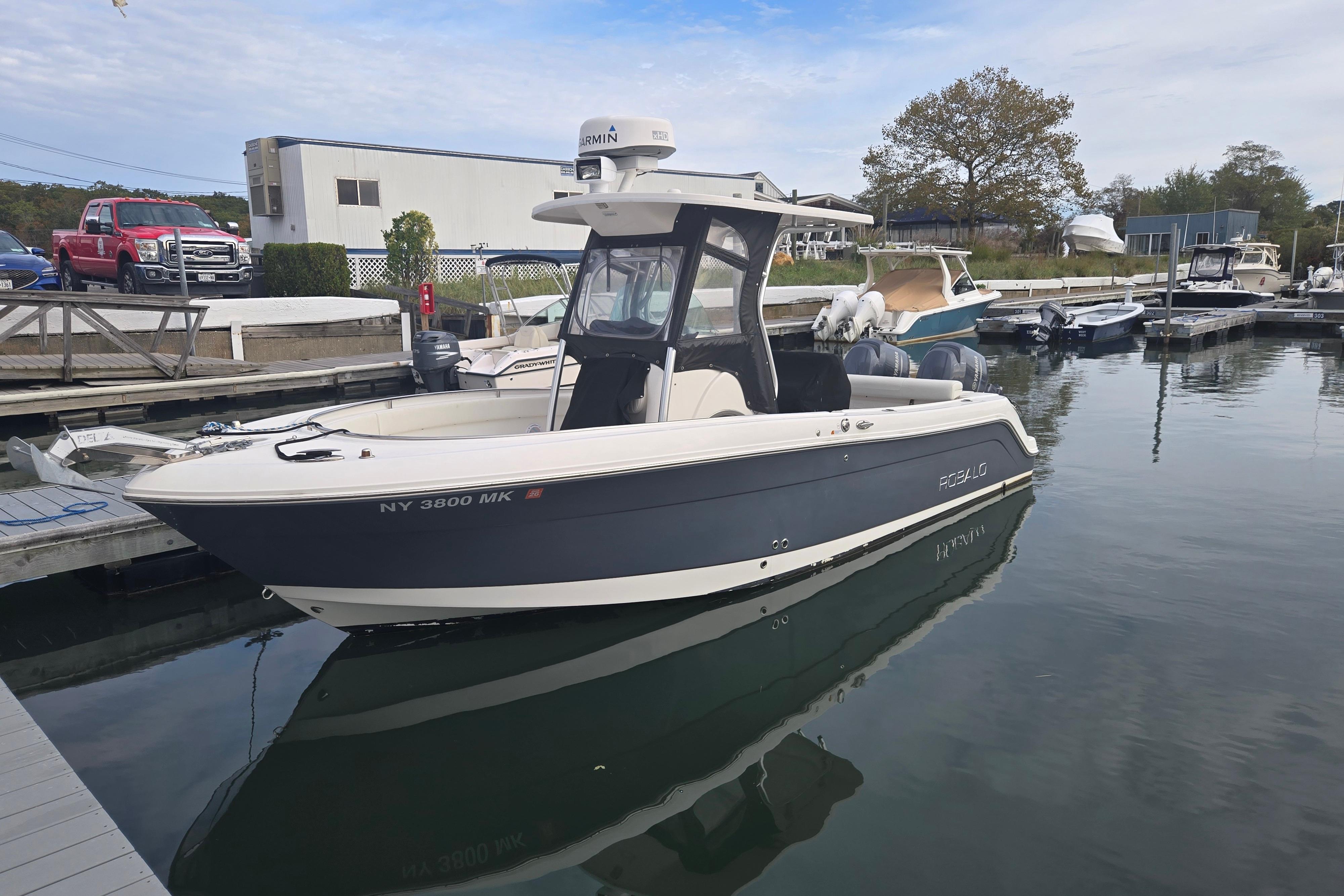 Robalo R247 Dual Console boats for sale | YachtWorld