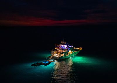 Yacht