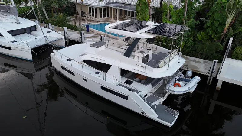 Even Mo Betta Yacht Photos Pics 