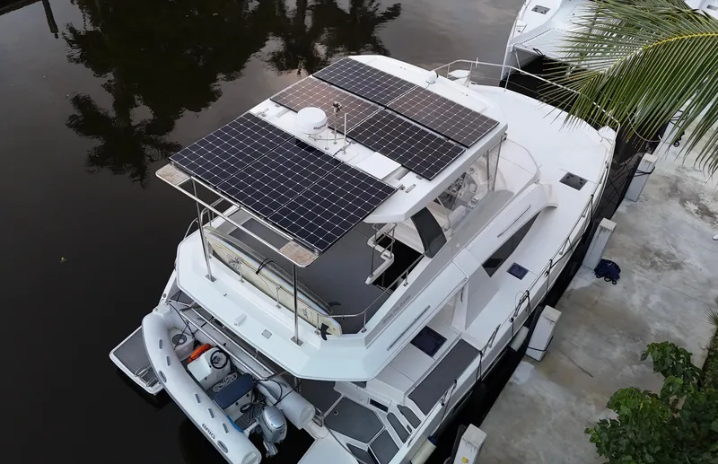 Even Mo Betta Yacht Photos Pics 