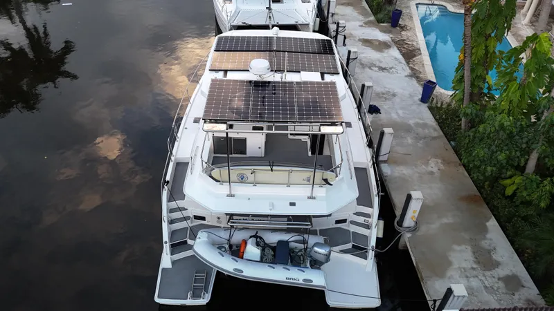 Even Mo Betta Yacht Photos Pics 