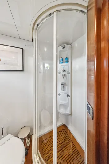 Alchemy Yacht Photos Pics 