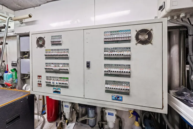 Alchemy Yacht Photos Pics 