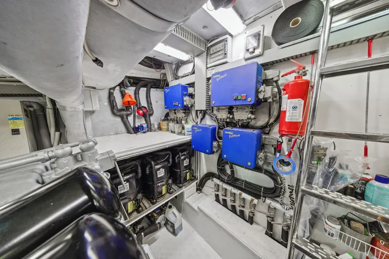 Alchemy Yacht Photos Pics 