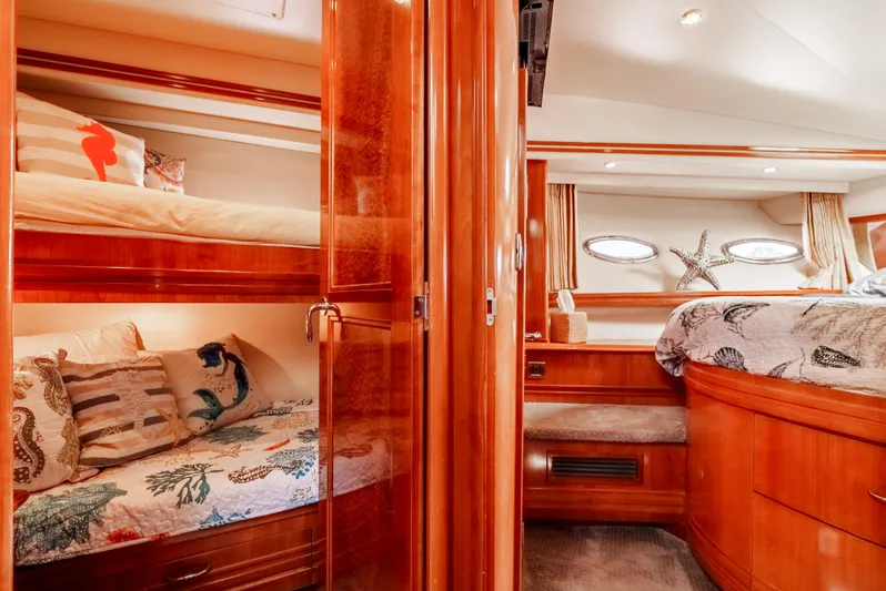 Christmas Joy 365 Yacht Photos Pics Carver 56