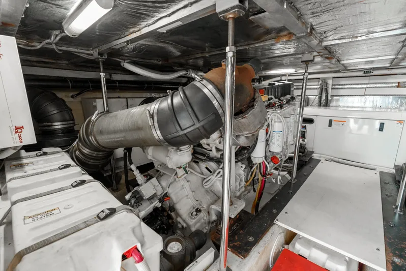 Christmas Joy 365 Yacht Photos Pics Carver 56