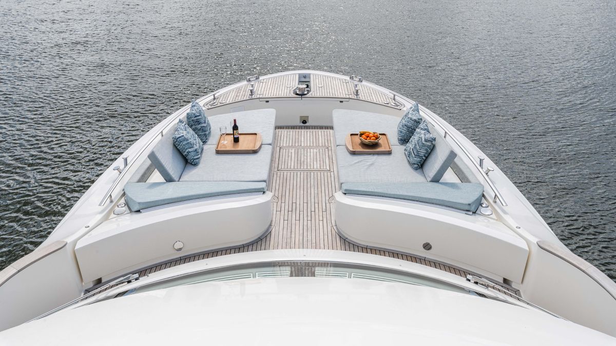 2016 Monte Carlo Yachts 65 