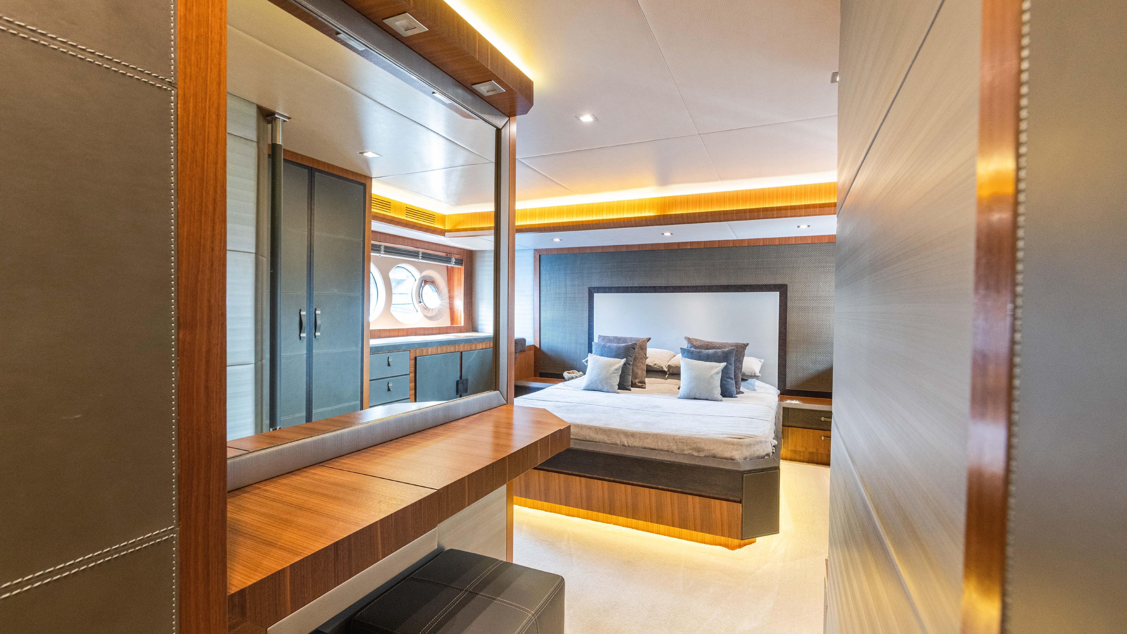 2016 Monte Carlo Yachts 65 