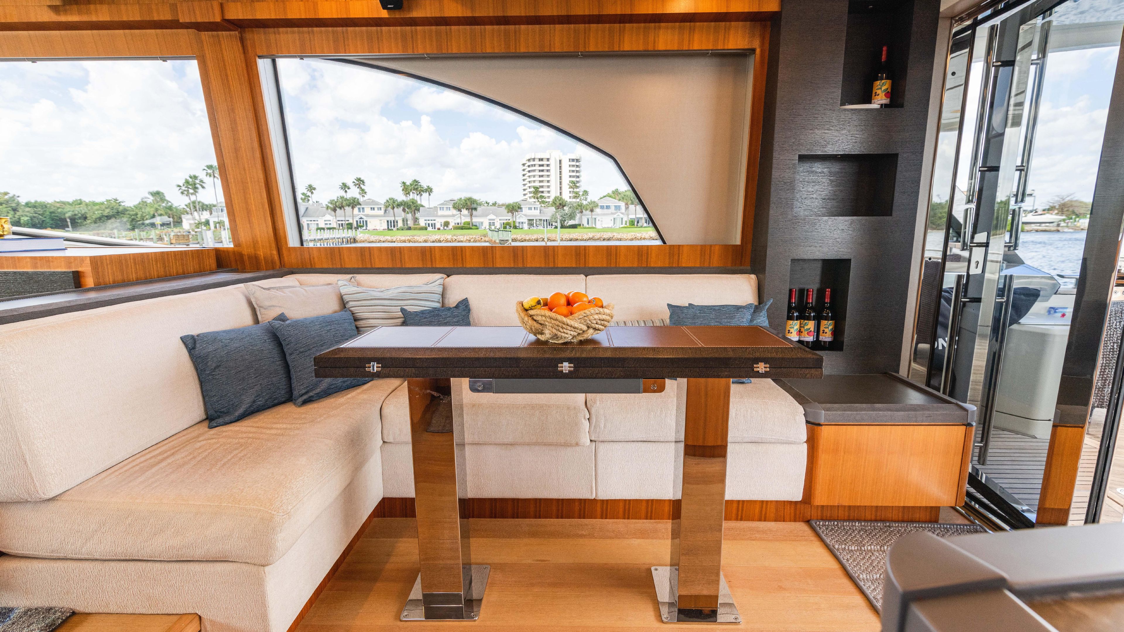2016 Monte Carlo Yachts 65 