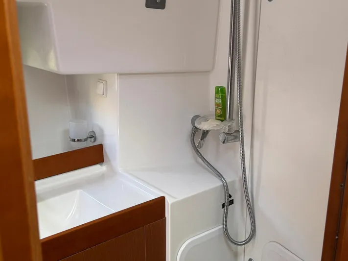 Zignec Yacht Photos Pics 