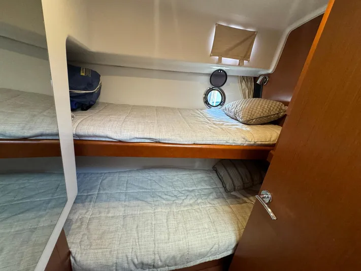 Zignec Yacht Photos Pics 