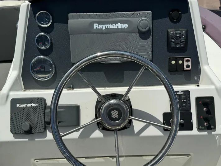 Zignec Yacht Photos Pics 