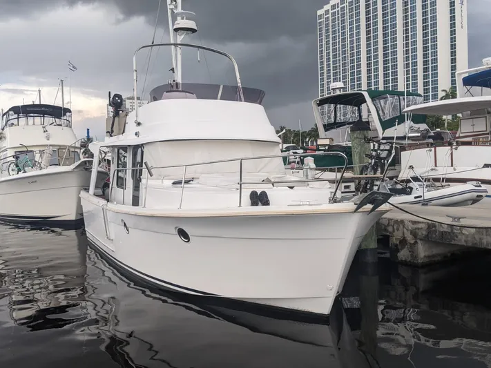 Zignec Yacht Photos Pics 