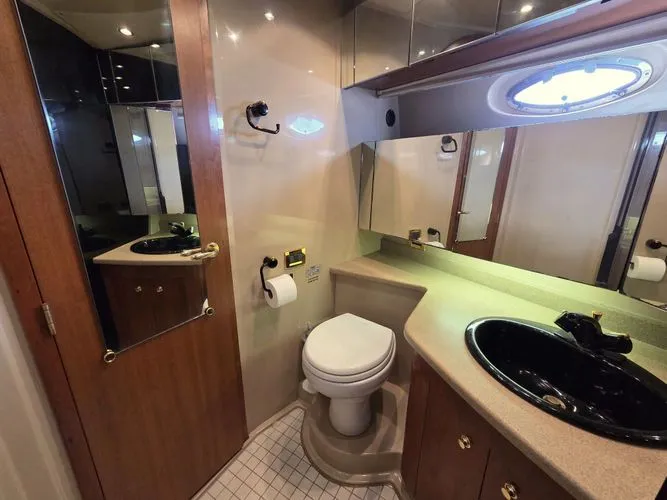 Lady L Yacht Photos Pics 2000 Cruisers Yachts Sport 50 - Image 21