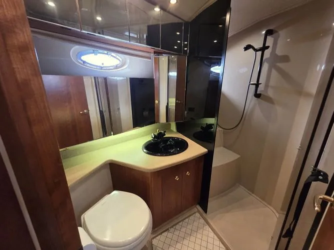 Lady L Yacht Photos Pics 2000 Cruisers Yachts Sport 50 - Image 20