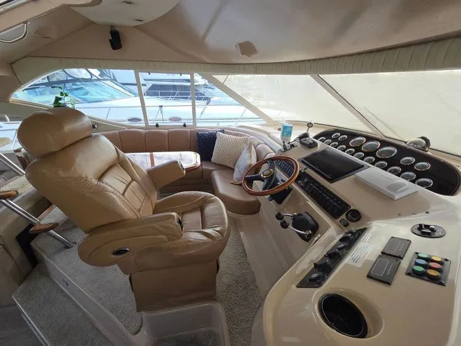 Lady L Yacht Photos Pics 2000 Cruisers Yachts Sport 50 - Image 24