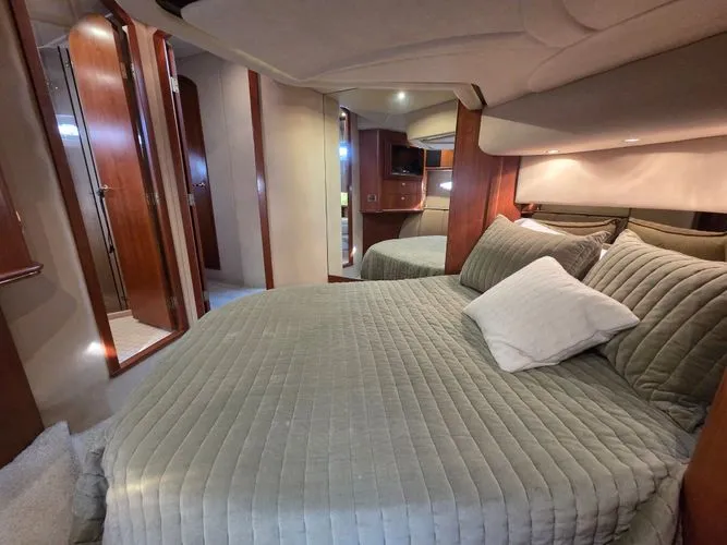 Lady L Yacht Photos Pics 2000 Cruisers Yachts Sport 50 - Image 18