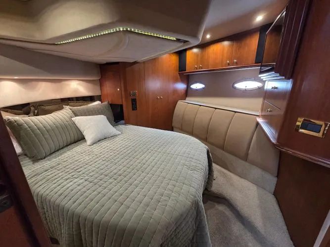 Lady L Yacht Photos Pics 2000 Cruisers Yachts Sport 50 - Image 16