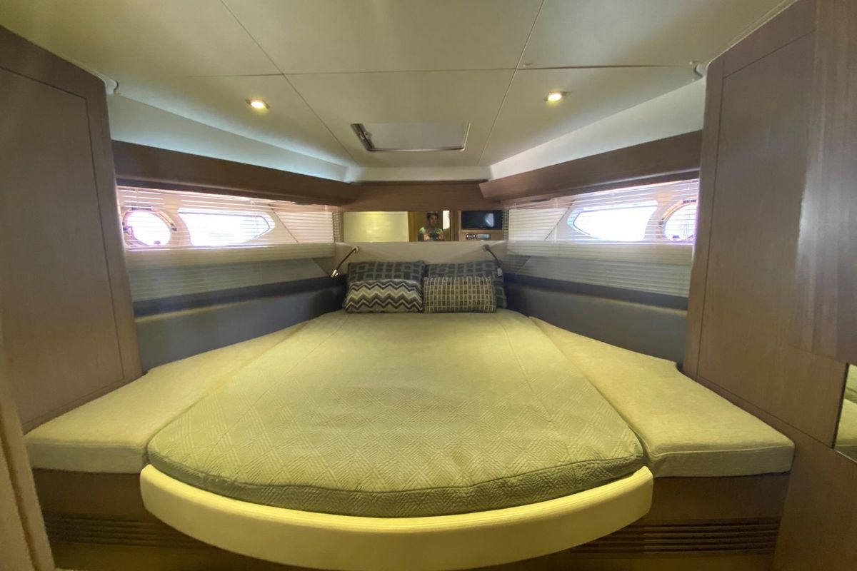 2014 Beneteau 44 