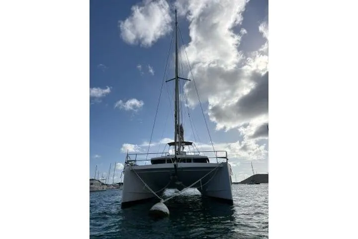 Farallo Yacht Photos Pics Bali 4.5