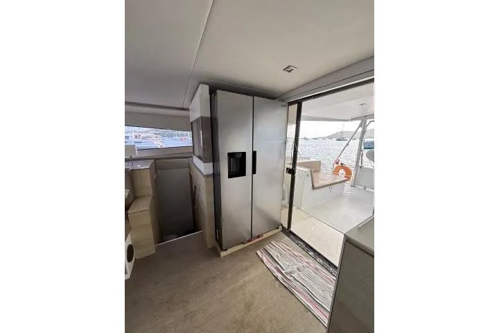 Farallo Yacht Photos Pics Bali 4.5