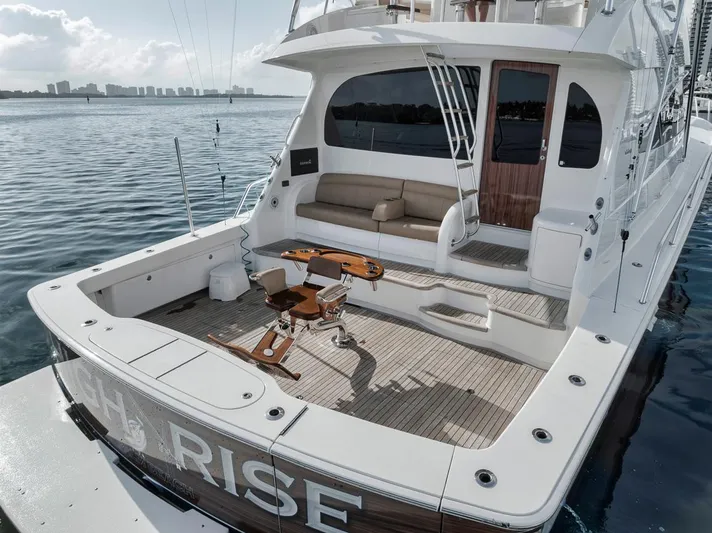 High Rise Yacht Photos Pics 