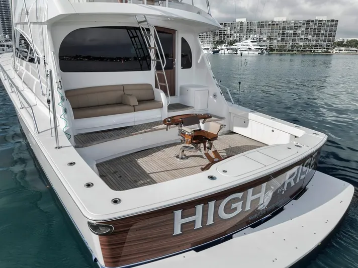 High Rise Yacht Photos Pics 