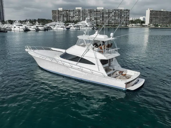 High Rise Yacht Photos Pics 