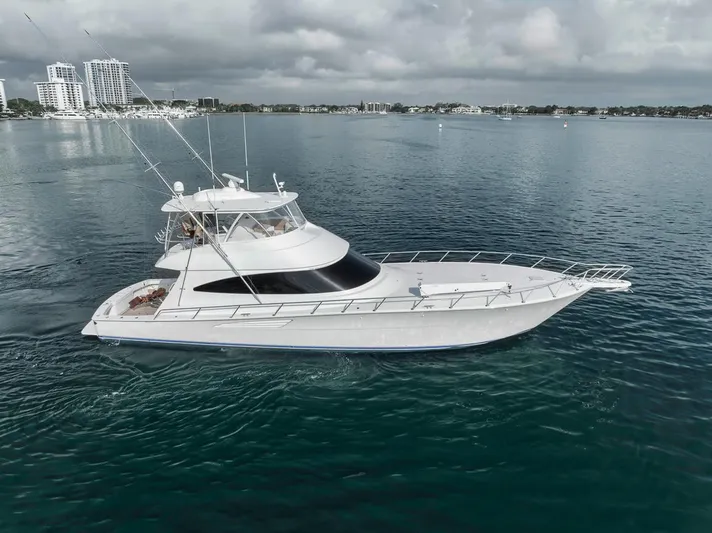 High Rise Yacht Photos Pics 