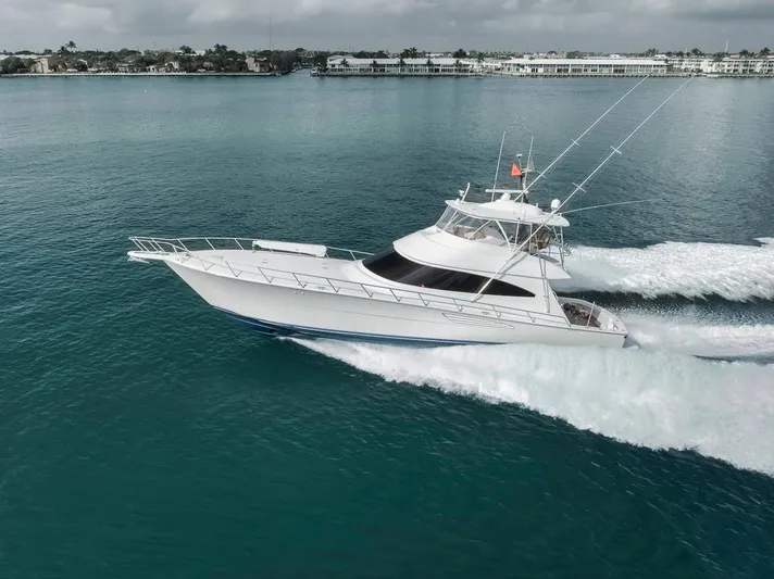 High Rise Yacht Photos Pics 