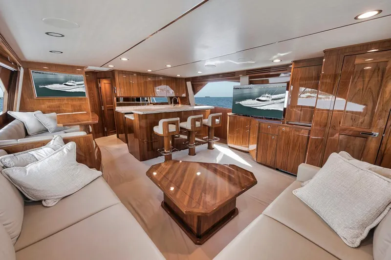 High Rise Yacht Photos Pics 