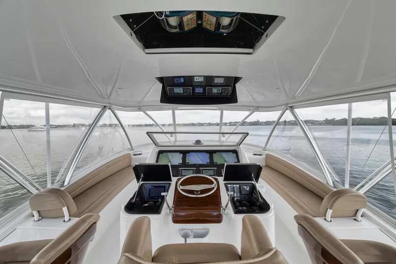 High Rise Yacht Photos Pics 