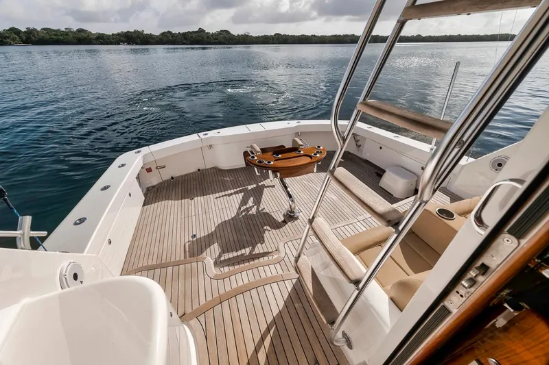 High Rise Yacht Photos Pics 