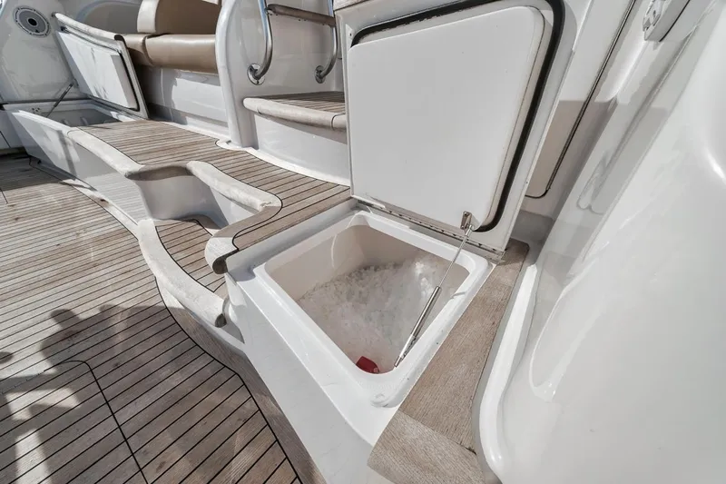 High Rise Yacht Photos Pics 