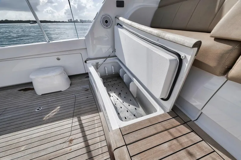 High Rise Yacht Photos Pics 