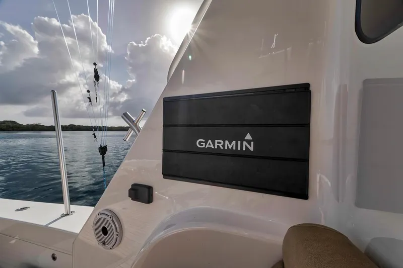 High Rise Yacht Photos Pics 