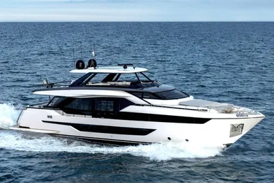 Ferretti Yachts 940