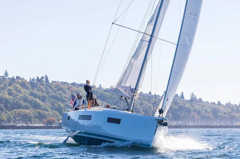  Yacht Photos Pics Manufacturer Provided Image